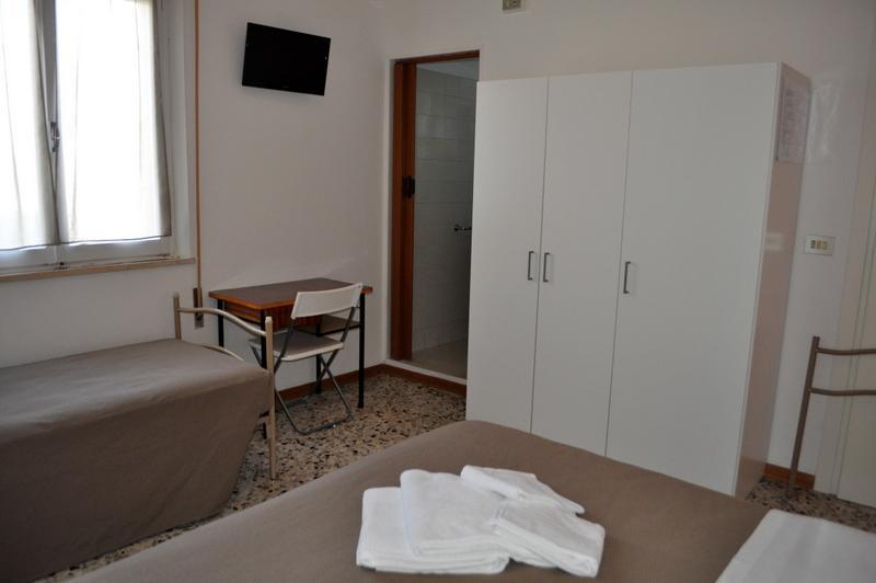 Hotel Urano Cattolica Luaran gambar