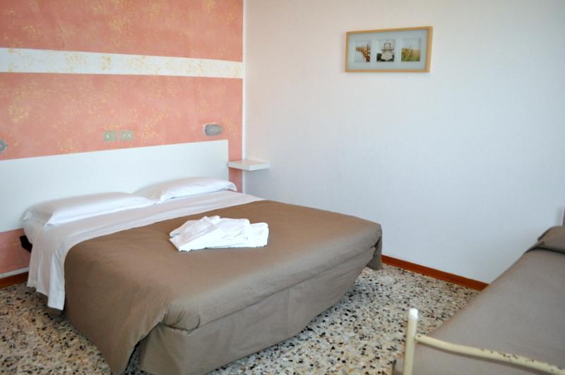 Hotel Urano Cattolica Luaran gambar