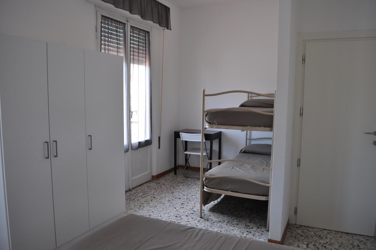 Hotel Urano Cattolica Luaran gambar