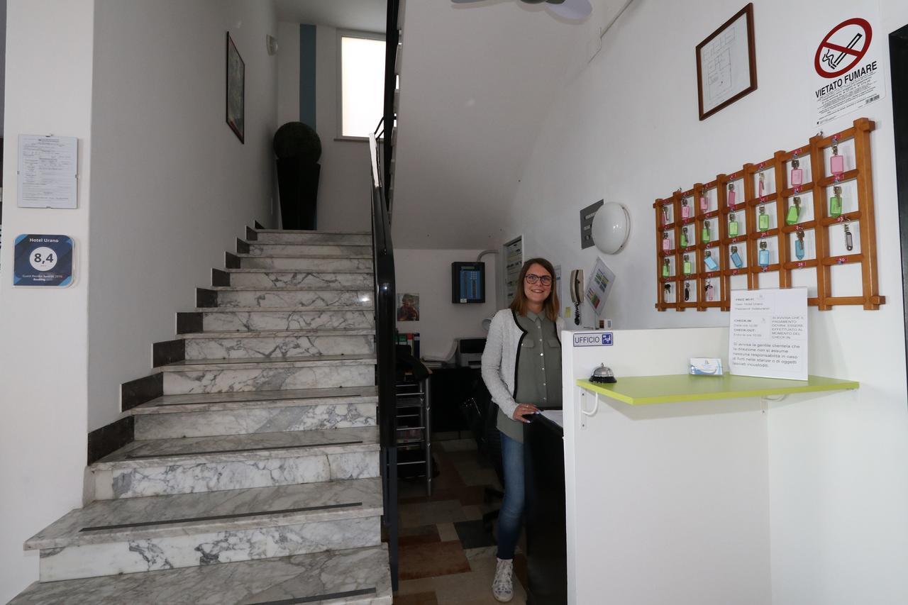 Hotel Urano Cattolica Luaran gambar