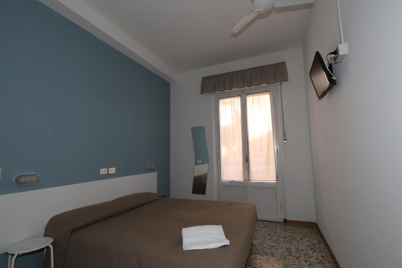 Hotel Urano Cattolica Luaran gambar